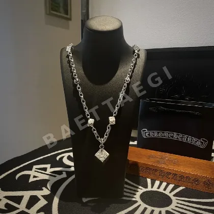 크롬하츠 크로스 플라워 다이스 펜던트 목걸이 125759