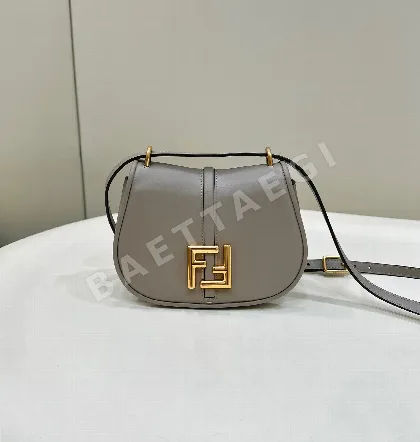 펜디 컴몬 플랩 숄더백 29241