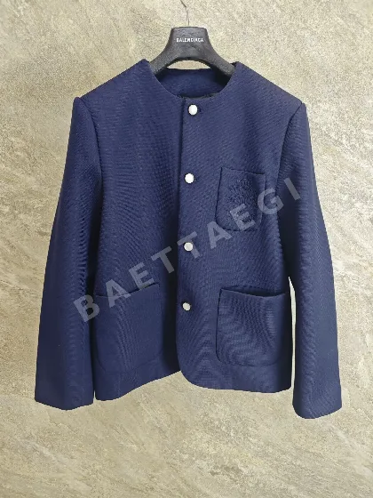 루이비통 무지 자수 노카라 자켓 157463