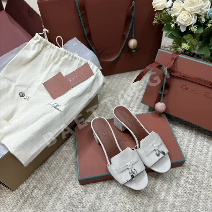 로로피아나 스웨이드 양가죽 힐 샌들 신발 93947