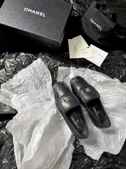 샤넬 스퀘어 버클 더블 C 로퍼 113626