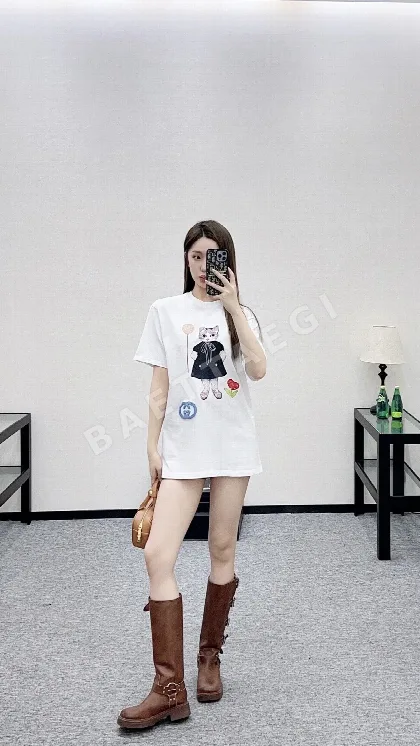 구찌 고양이 꽃 프린트 여성 반팔 티셔츠 91599