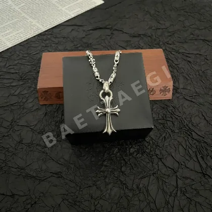 크롬하츠 레트로 뱀부 크로스 목걸이 126773