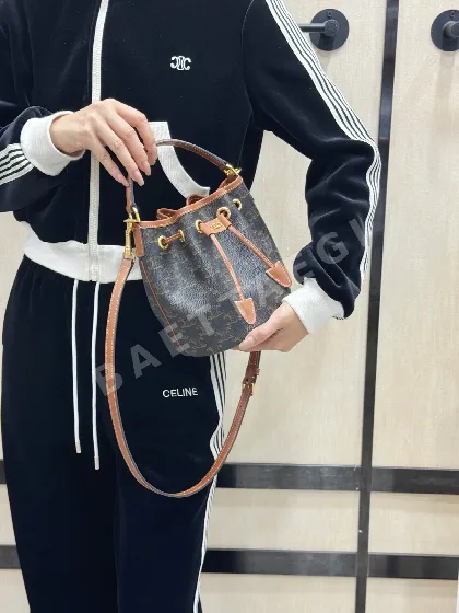 셀린느 가방 86394