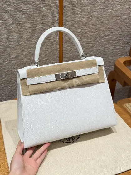 에르메스 켈리 28 cm 엡솜 가죽 지갑 192197