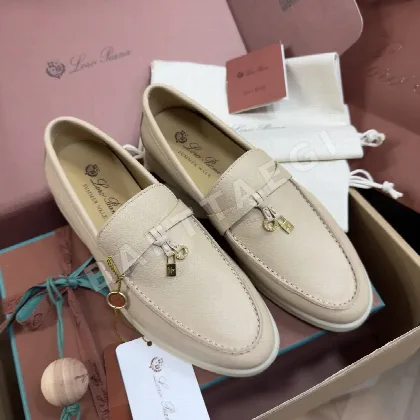 로로피아나 사슴가죽 모카신 신발 93216