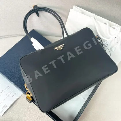 프라다 나일론 카프스킨 아이코닉 로고 핸드백 1BB131