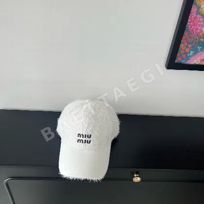 미우미우 패치워크 플러시 베이스볼캡 81386