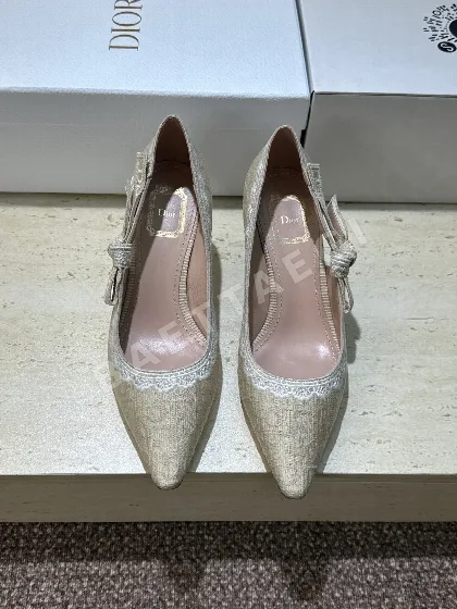 디올 덴털 젤리 컬러 하이힐 98705