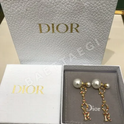 디올 리비에라 진주 귀걸이 133769