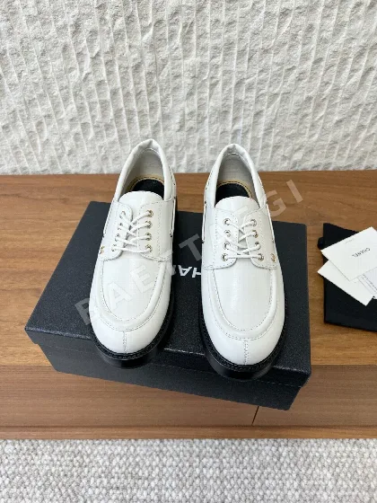 샤넬 레이스업 플랫폼 로퍼 24334