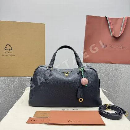 로로피아나 네이비 블루 풀 레더 라지 가방 128905