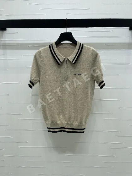 미우미우 여성 반팔 52881