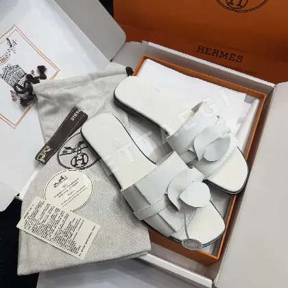 에르메스 줄리아 샌들 94597