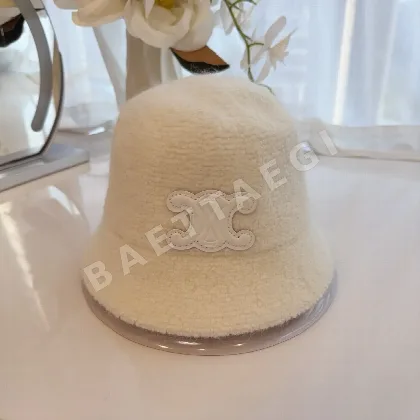 셀린느 라빗울 피셔맨 햇 84581