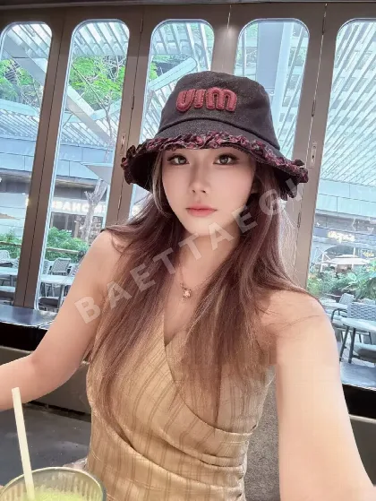 미우미우 데님 레이스 버킷햇 80900