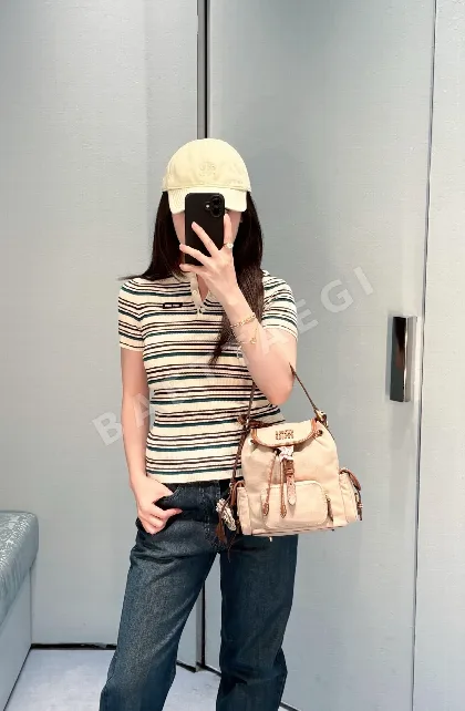 미우미우 크림 스트라이프 골지 니트 반팔 티셔츠 52835