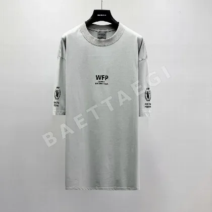 발렌시아가 남성 반팔 티셔츠 113927