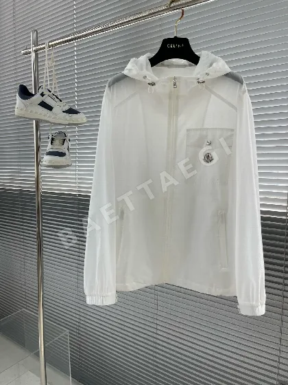 몽클레르 폴리에스터 소재 남성 자켓 92362