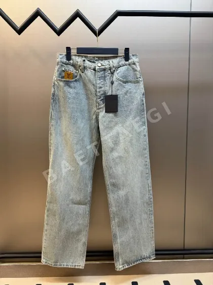 루이비통 Lu 자수 스트레이트 데님 바지 136501