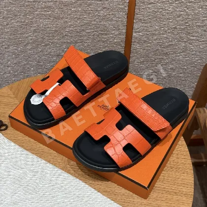 에르메스 시프레 악어가죽 샌들 8579