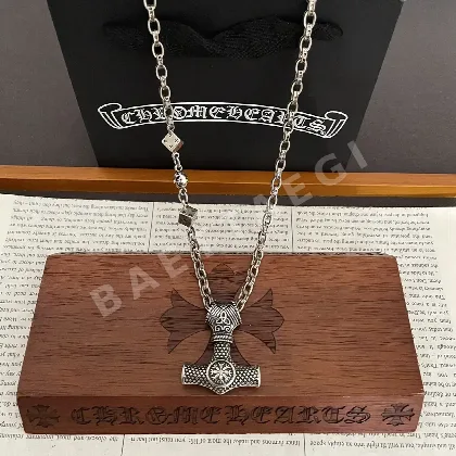크롬하츠 다이스 레터 엠보싱 목걸이 126875