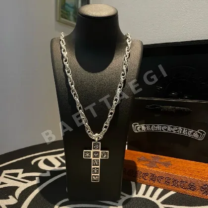 크롬하츠 크로스 플라워 목걸이 62548