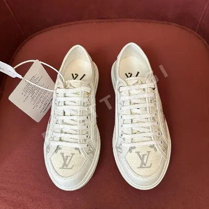 루이비통 LV 라군 그라데이션 로고 스니커즈 3892