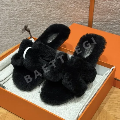 에르메스 오란 샌들 블랙 가죽 H 컷아웃 164427