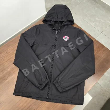 몽클레르 하트 로고 후드 나일론 자켓