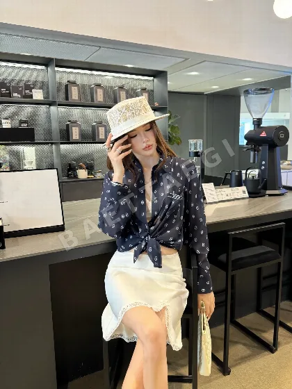 에르메스 돼지코 패턴 네이비 블루 긴팔 셔츠 136921