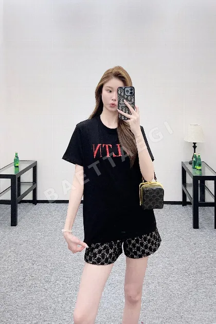 발렌티노 비즈 로고 코튼 반팔 티셔츠 102361