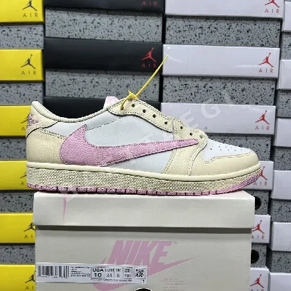 나이키 [GX] IQ7604-100 201677 Nike Travis Scott Shy Pink 1