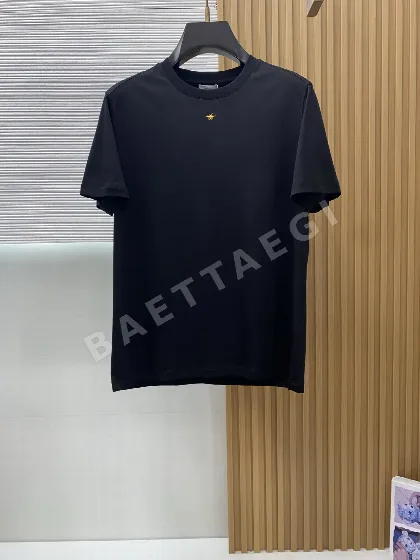 디올 크루넥 반팔 티셔츠 47341