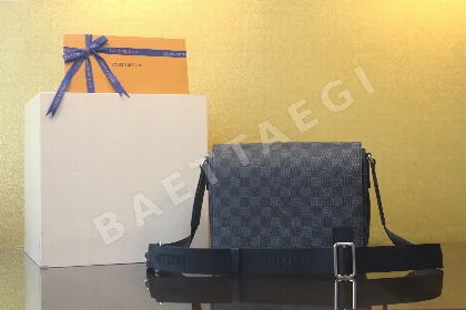 루이비통 디스트릭트 스몰 메신저백 다미에 그래파이트 가방 N42710