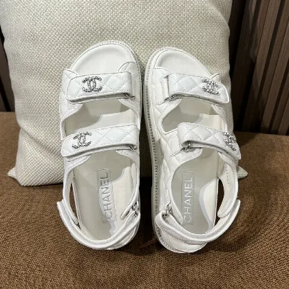 샤넬 클래식 비치 샌들 24431