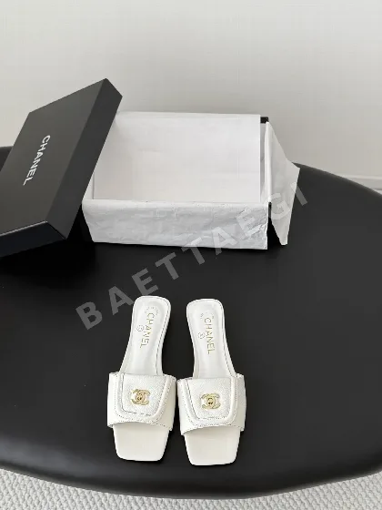 샤넬 빈티지 레트로 가죽 로퍼 98678