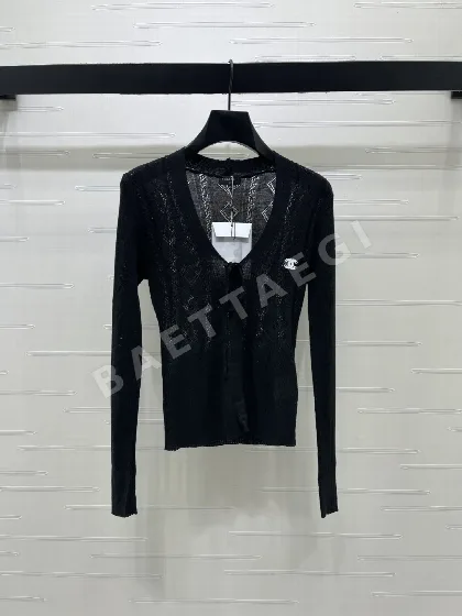 샤넬 V넥 더블 C 로고 울 여성 가디건 154613