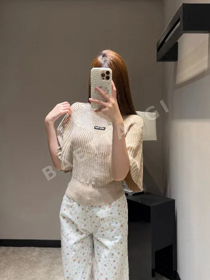 샤넬 여성 반팔 티셔츠 103626
