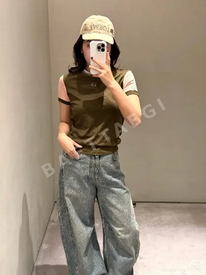 로에베 올리브그린 컬러 블록 반팔 티셔츠 96558