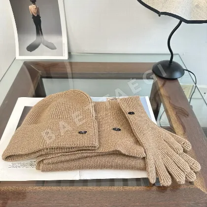 샤넬 울 니트 비니 접이식 챙 모자 185720