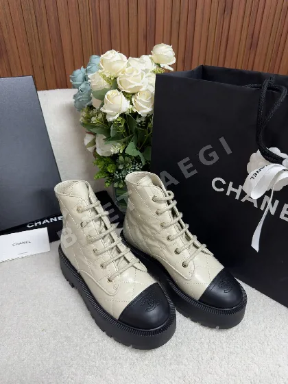 샤넬 24C 메티에다르 가죽 앵클 부츠 93870