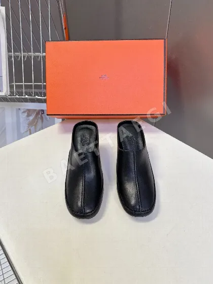 에르메스(Hermès)의 미스터리 70 뮬 146804