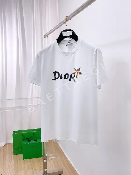 디올 크루넥 반팔 티셔츠 135543