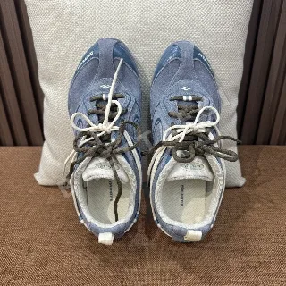 발렌시아가 스니커즈 208605