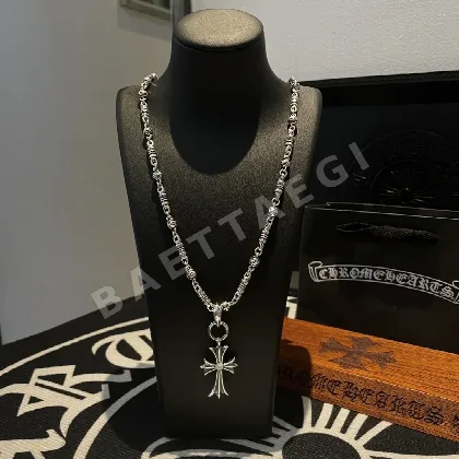 크롬하츠 크로스 플라워 목걸이 125392