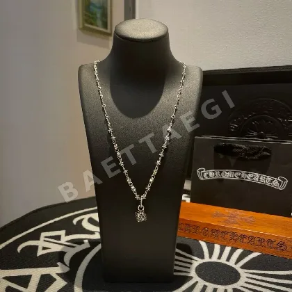 크롬하츠 크로스 플라워 펜던트 목걸이 124890