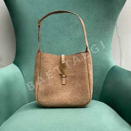 생로랑 YSL 호보 스몰 언더암 가방 713938