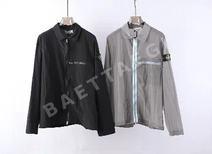 스톤아일랜드 메탈릭 나일론 남성 자켓 51576