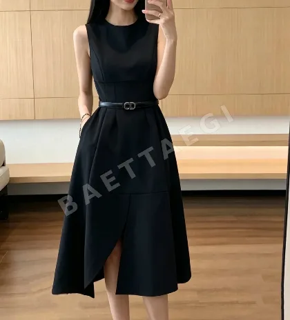 디올 블랙 노슬리브 웨이스트 원피스 135444